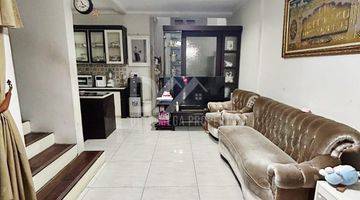 Gambar 2 Rumah 2 Lantai Bagus Semi Furnished SHM di Graha Raya