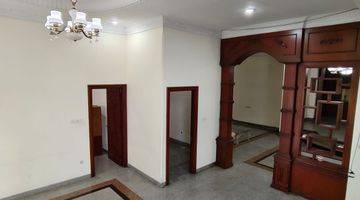 Gambar 1 Rumah Pik 1 Camar Lt 332m2 SHM 2 Lantai Bagus Rapih Jual Cepat