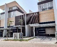 Gambar 1 Rumah Golf Island Pik The Mozart 10x30 View Golf Ada Lift 3 Lantai