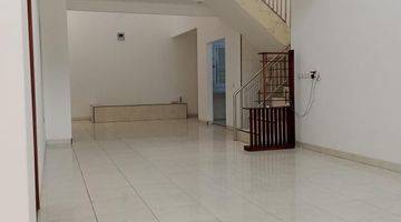 Gambar 4 Dijual Rumah di Green Ville 2 Lantai Lt 220 M2 11x20 Lb 207 M2 Kt 3+1 Km 3+1 Carport 1 Garasi 1 SHM Unfurnished , Include Ac 2 Harga 4,25M 