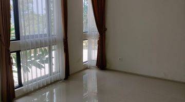 Gambar 1 Dijual Rumah North West Lake Ne