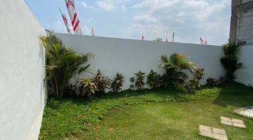 Gambar 4 Rumah 2 Lantai Baru Unfurnished SHM di Araya, Malang