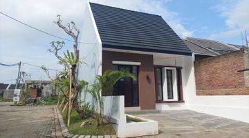 Gambar 4 Rumah Baru Unfurnished SHM di Araya, Malang