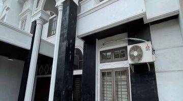 Gambar 1 Villa Luas Komplek Cemara Asri Kota Medan