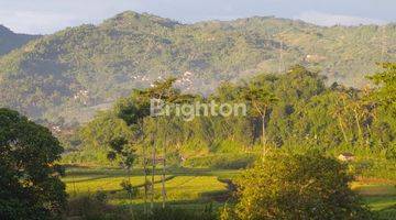 Gambar 1 Tanah Dengan VIlla Bandung. Dilengkapi View Terbaik & Akses Sungai Bersih Cocok Untuk Investasi Glamping Dekat Tol Soreang Bandung