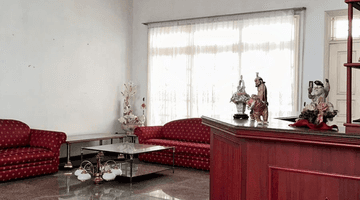 Gambar 1 Dijual Villa Jalan Multatuli