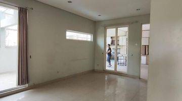 Gambar 2 Rumah Grisenda 2 Lantai Semi Furnished Bagus Pik Pantai Indah Kapuk