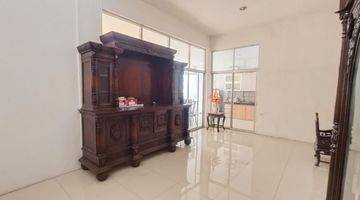 Gambar 2 Disewakan Rumah Full Furnish Komplek Grand Menteng