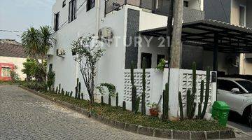 Gambar 4 Rumah Modern Open Space Di Dekat Bintaro , Td14846