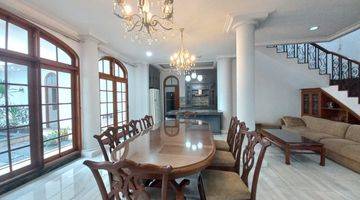 Gambar 2 Luxurious Full Furnished House di Bilangan Elite Menteng di Lokasi Yang Nyaman Dan Asri