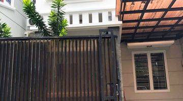 Gambar 4 Rumah 2 Lantai Disewakan di Permata Hijau Jakarta Selatan Semi furnished