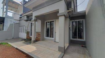 Gambar 1 Rumah Besar Bagus Semi Furnish Di Villa Melati Mas