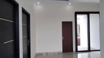 Gambar 3 Rumah Exclusive Mewah Purwomartani 