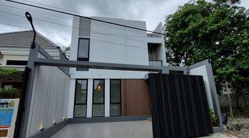 Gambar 1 Rumah Industrial Modern Wonosalam 