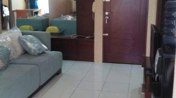 Gambar 1 Apartemen View Kolam Renang