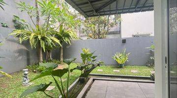 Gambar 4 Rumah Tipe Modern Minimalis Dengan Konsep Towen House