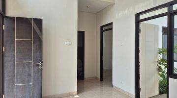 Gambar 5 R073c Dijual Rumah Baru Vilagio Citra Raya Tangerang 