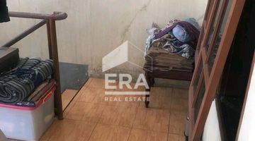 Gambar 3 rumah dekat dengan kampus Unessa, PTC Surabaya, turun harga