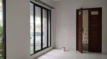 Gambar 5 Rumah Hot Sale Desain Modern 2 Lantai di Emerald Bintaro Sc 13143