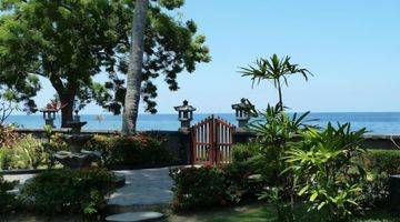 Gambar 1 Ocean Beachfront Villa, Seririt Buleleng Bali 