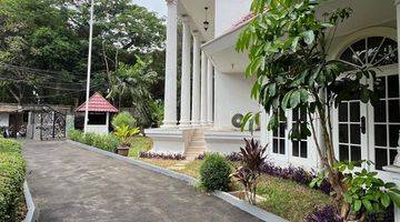 Gambar 1 Rumah Mewah Classic 2 Lantai Dekat Senayan City