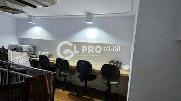 Gambar 1 Disewa Office Apl Tower Size 143m2 di Jalan S Parman Jakarta Barat