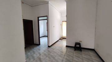 Gambar 3 Dijual/Disewakan Rumah Taman Kopo Indah 3 