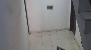 Gambar 2 Rumah Bagus Semi Furnished SHM di Tomang, Jakarta Barat