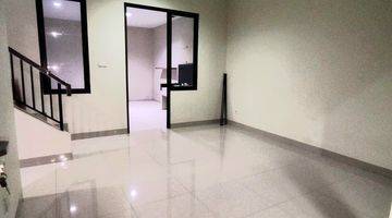 Gambar 2 Rumah Bagus Unfurnished SHM di Metland Puri, Jakarta Barat