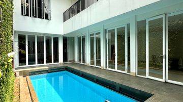 Gambar 1 Rumah Modern Lokasi Premium