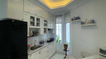 Gambar 5 Brand New House Furnished Lingkungan Sangat Nyaman