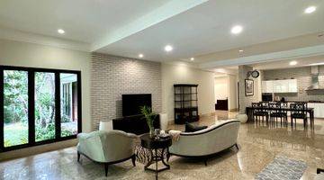 Gambar 5 Rumah Cantik Dan Terawat Full Furnished