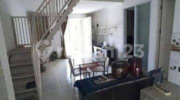 Gambar 2 Rumah Bagus 2 Lantai SHM di Perumahan Neo Catalonia Bsd