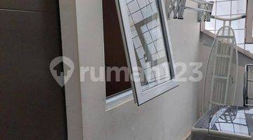 Gambar 4 Rumah Bagus Semi Furnished di Perumahan Alegria Park Bsd 