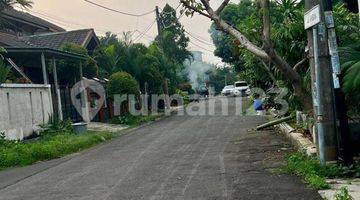 Gambar 2 Rumah Baru 2 Lantai SHM di Griya Loka Bsd