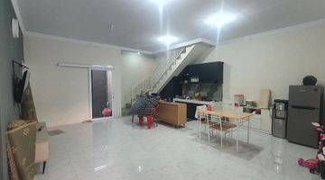 Gambar 2 Rumah 2 Lantai Bagus Furnished SHM di Jalan Imogiri Barat, Yogyakarta