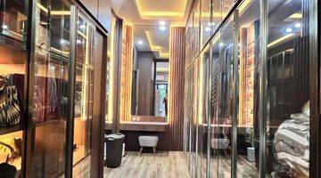 Gambar 1 Dijual Rumah Mewah Bagus 2 Lantai Bangunan Baru
( Full Furnished )