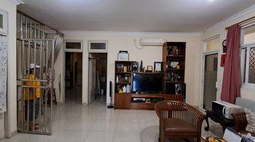 Gambar 4 Dijual Rumah 2lt, Siap Huni, Kondisi Bagus, Unfurnished di Duta Garden, Dekat Bandara