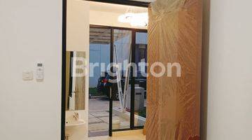 Gambar 4 Rumah Modern Cantik Semi Furnished 2lt Di Tangerang