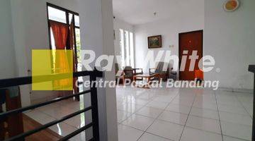 Gambar 2 Kosan 2 Lantai di Dago Bandung