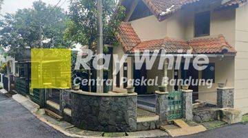 Gambar 1 Rumah Tinggal 2 Lantai di Gunung Batu