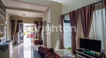 Gambar 2 Rumah Cantik Full Furnished 2 lantai