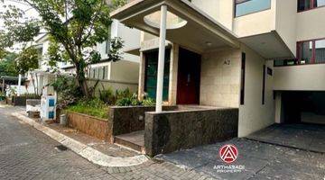 Gambar 1 Kemang Raya, Town House Eksklusif Lingkungan Aman Nyaman