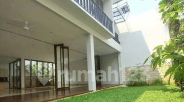 Gambar 1 Rumah Mewah Minimalis Modern Lokasi Strategis