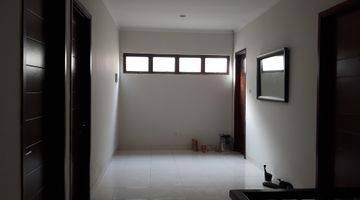 Gambar 2 Rumah 2 Lantai di Discovery Conserva bintaro