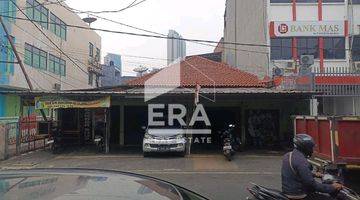 Gambar 2 Rumah  Tanjung Duren Raya Hitung Tanah Ada Empat Ruko Depan Rumah