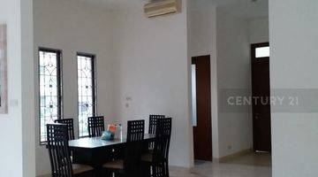 Gambar 3 Rumah Gading Park View Hook Depan Taman 2.5 Lantai + Basement