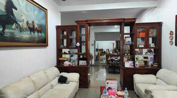 Gambar 4 Disewakan Rumah Full-Furnished 1¹/² Lantai Di Jatimakmur