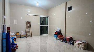 Gambar 1 Dijual Townhouse Gandeng Semi Furnished Jalan Budi Kemenangan