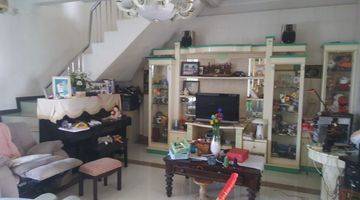 Gambar 5 Rumah 2 Lantai Furnished, Bagus